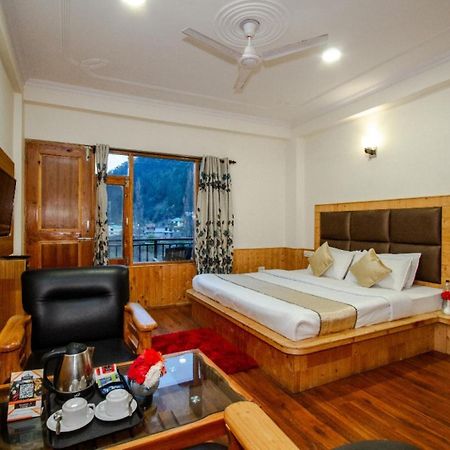 Hotel Rockland Inn Manāli Exteriör bild