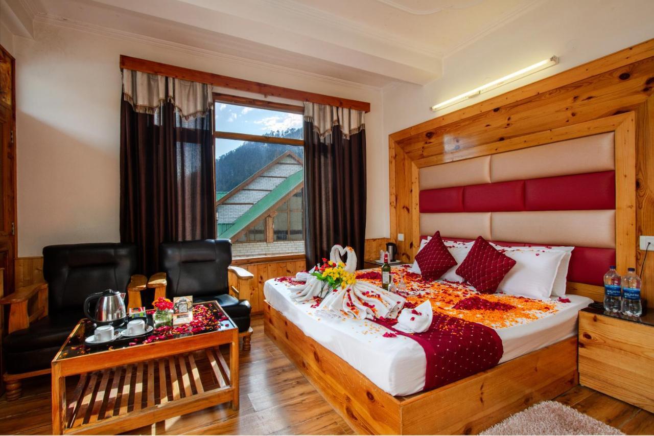 Hotel Rockland Inn Manāli Exteriör bild