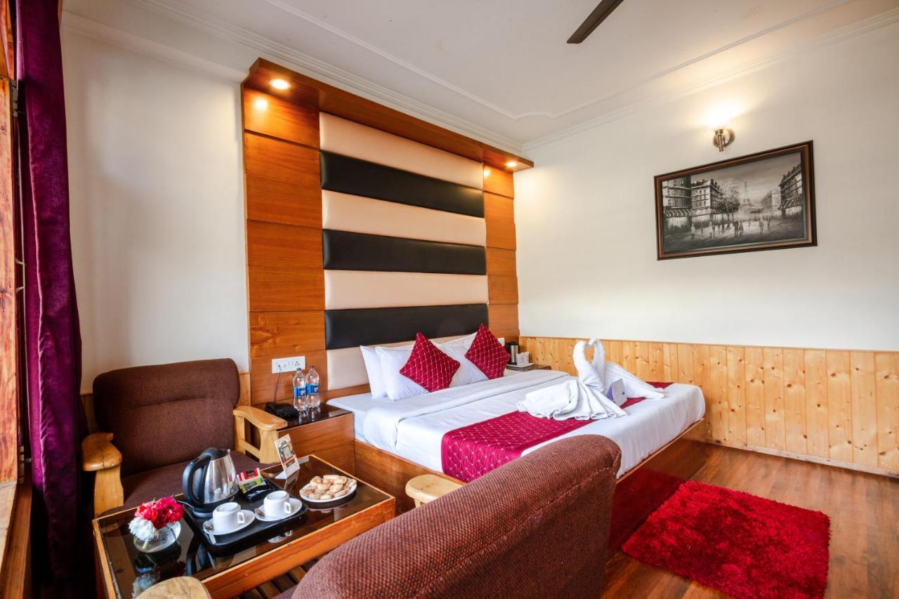 Hotel Rockland Inn Manāli Exteriör bild